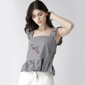 NWOT Black & White The Rise Of The Ruffles Top